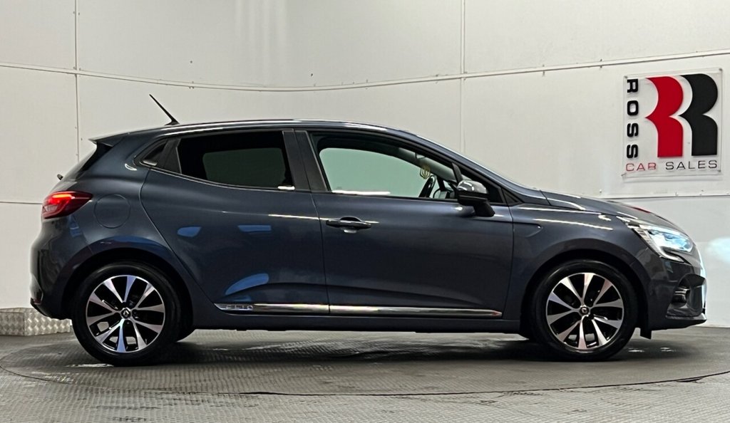 Used Renault Clio 2020 for sale - 77368850: Photo 2