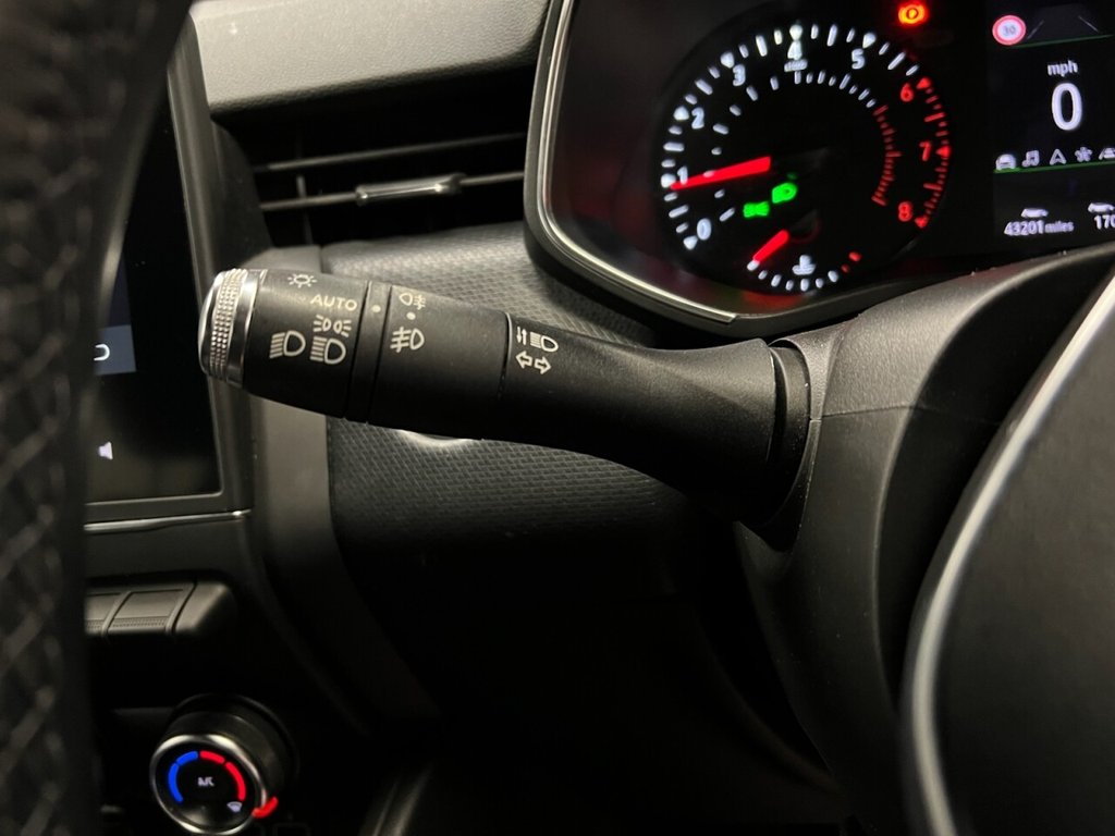 Used Renault Clio 2020 for sale - 77368850: Photo 31