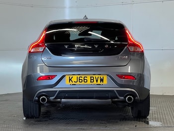Used Volvo V40 2017 for sale - 75865481: Photo