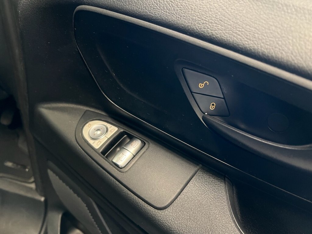 Used Mercedes-Benz Vito 2019 for sale - 76820317: Photo 24