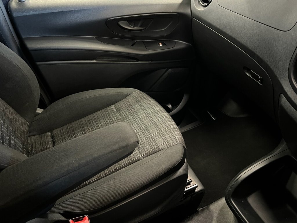 Used Mercedes-Benz Vito 2019 for sale - 76820317: Photo 32