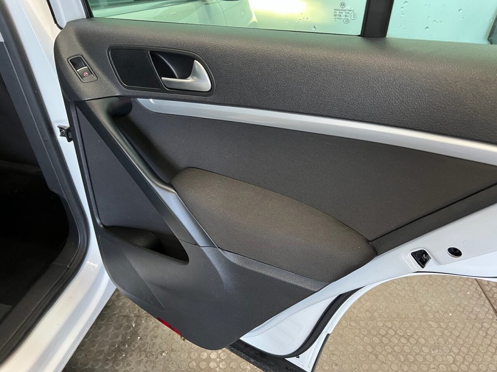 Used Volkswagen Tiguan 2015 for sale - 77693456: Photo 15