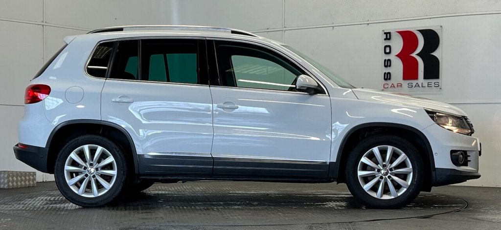 Used Volkswagen Tiguan 2015 for sale - 77693456: Photo 2
