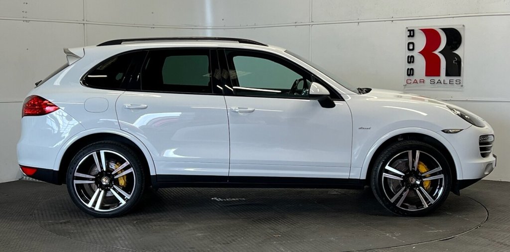 Used Porsche Cayenne 2014 for sale - 78181885: Photo 2