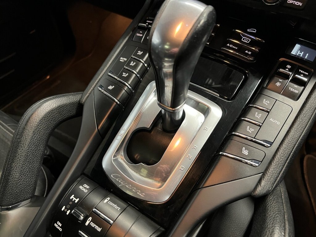 Used Porsche Cayenne 2014 for sale - 78181885: Photo 26