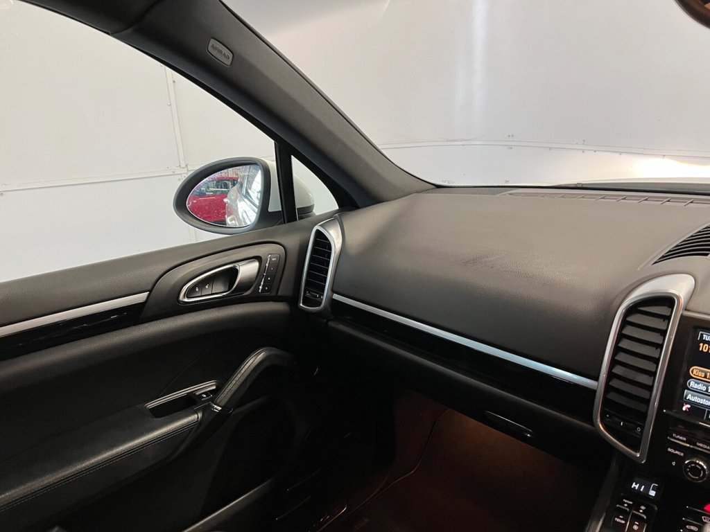 Used Porsche Cayenne 2014 for sale - 78181885: Photo 34
