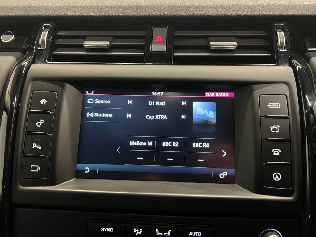 Used Land Rover Discovery 2017 for sale - 77319470: Photo 22