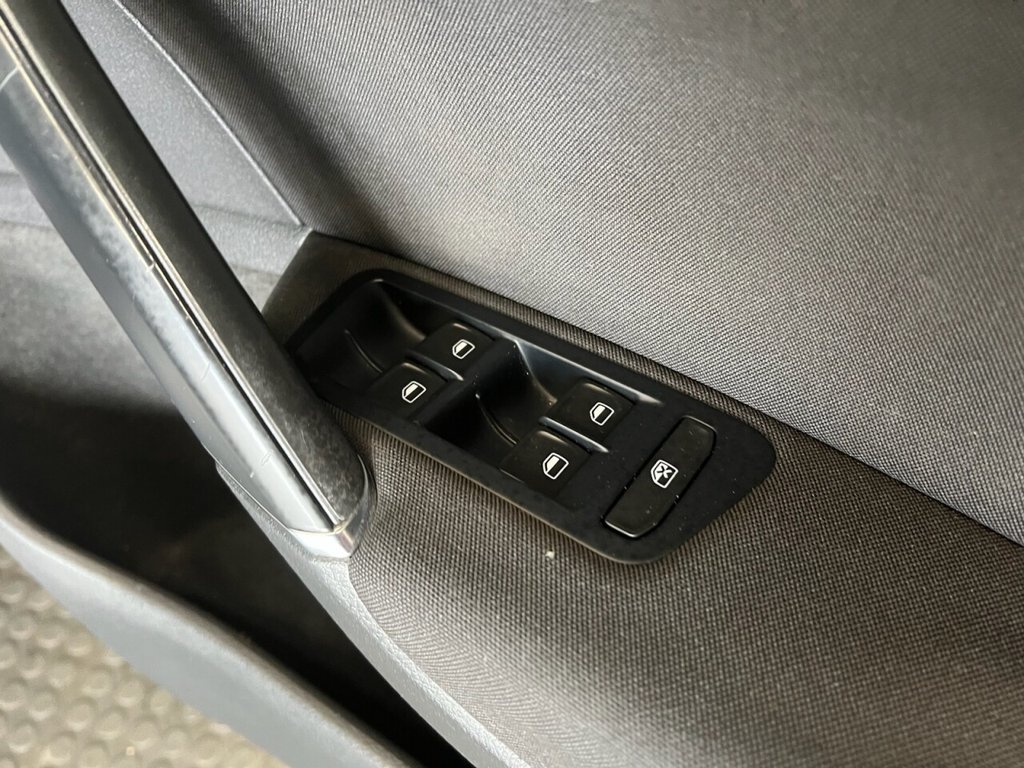 Used Volkswagen Golf 2015 for sale - 77952247: Photo 18