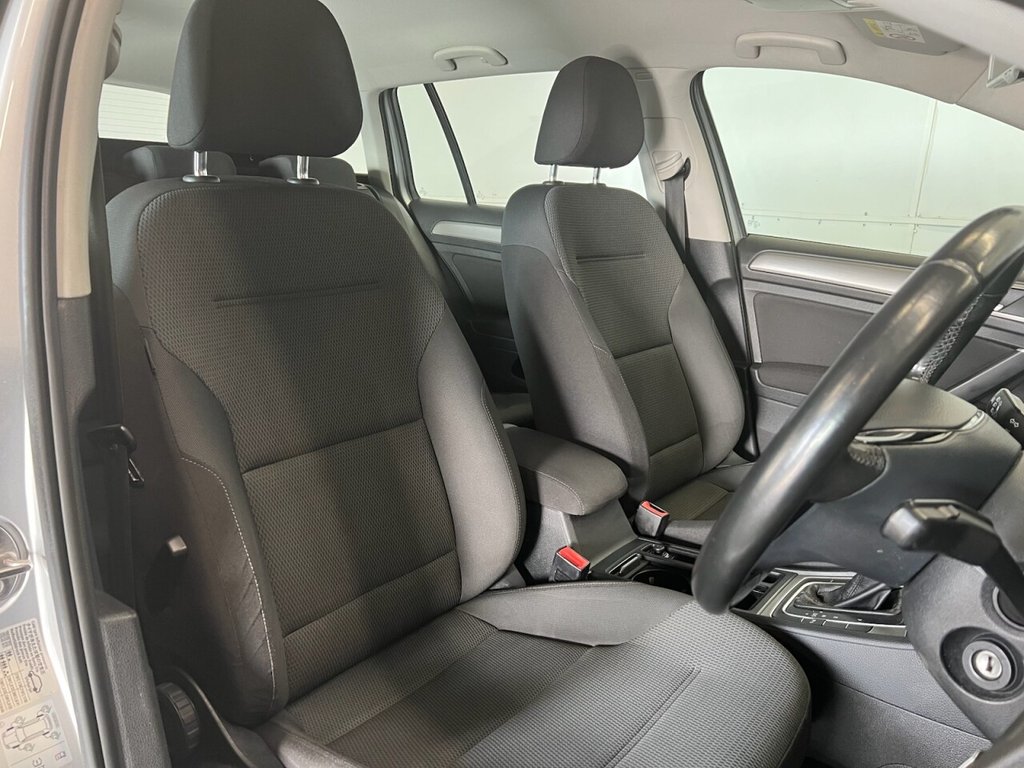 Used Volkswagen Golf 2015 for sale - 77952247: Photo 20