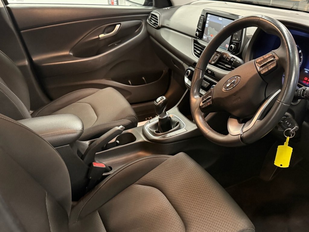 Used Hyundai i30 2017 for sale - 76469712: Photo 14