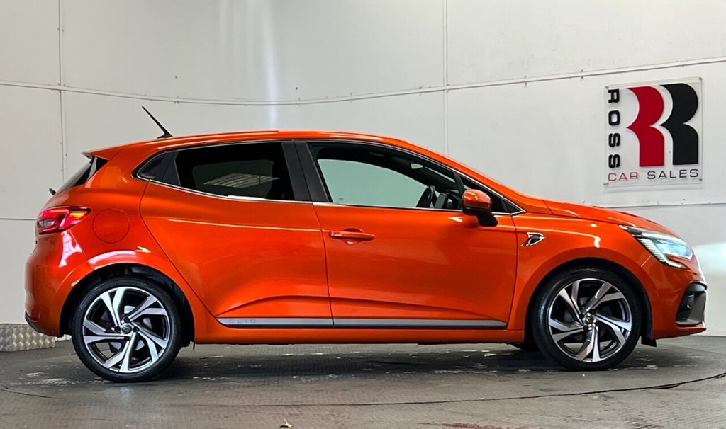 Used Renault Clio 2020 for sale - 77520521: Photo 2