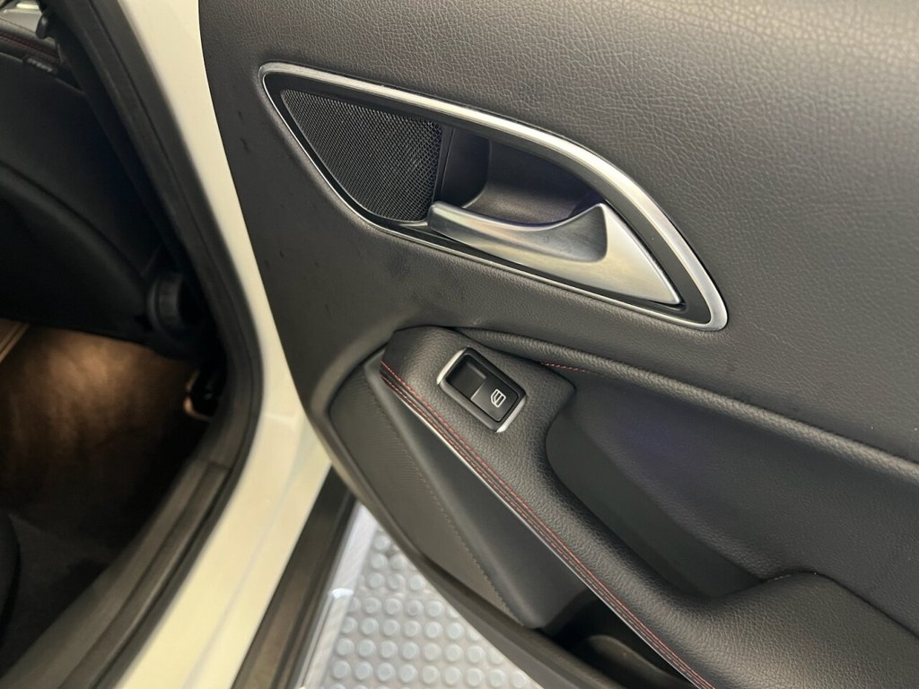 Used Mercedes-Benz 180 2018 for sale - 75986062: Photo 19