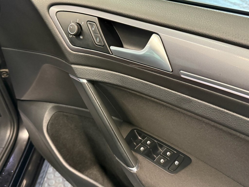 Used Volkswagen Golf 2016 for sale - 76496244: Photo 15