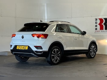 Used Volkswagen T-Roc 2021 for sale - 78597890: Photo