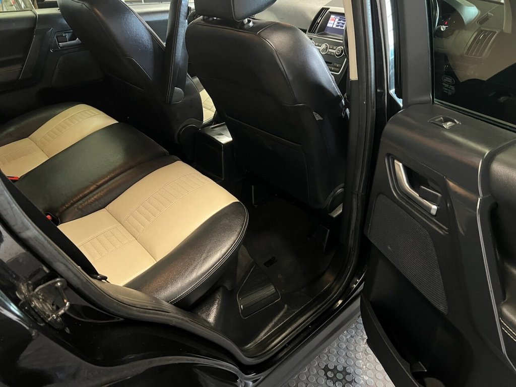Used Land Rover Freelander 2012 for sale - 76923228: Photo 15