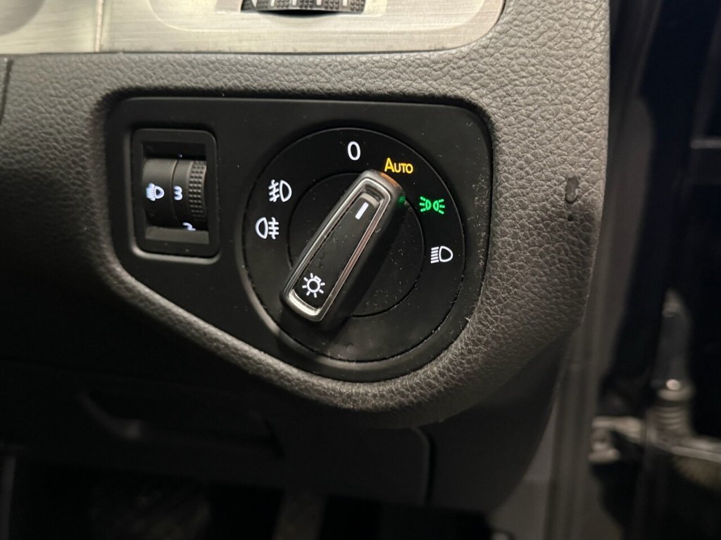 Used Volkswagen Golf 2016 for sale - 76469759: Photo 14