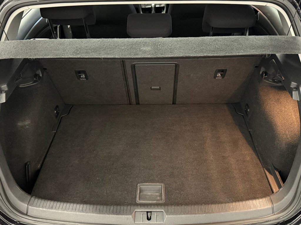 Used Volkswagen Golf 2016 for sale - 76469759: Photo 20