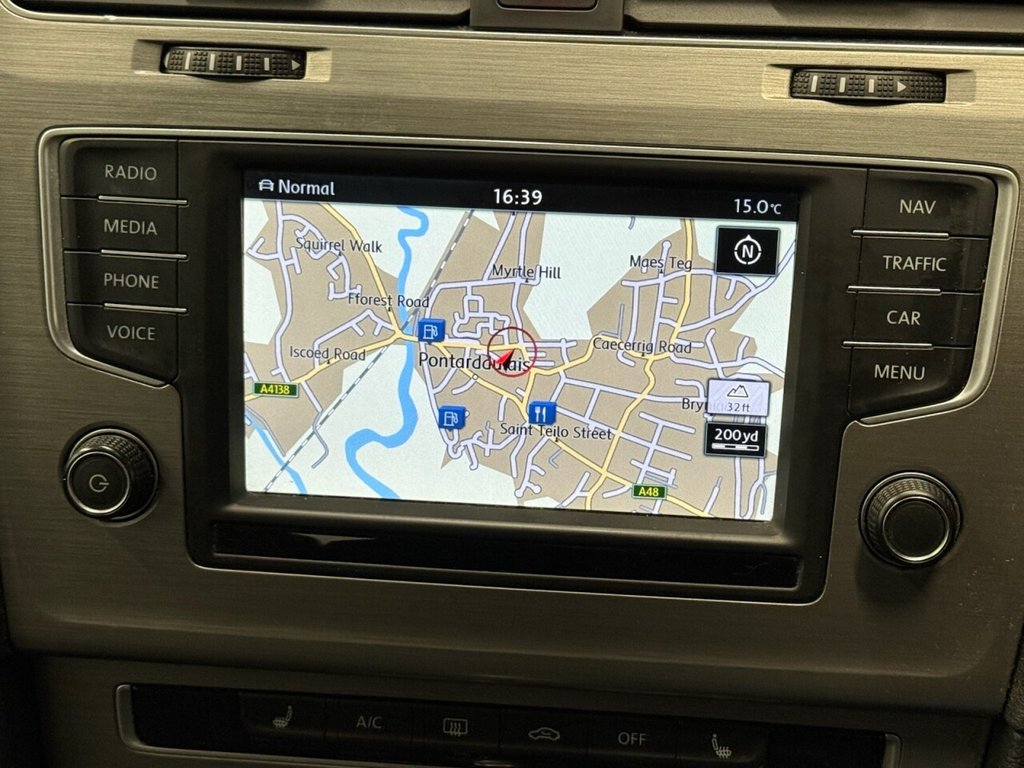 Used Volkswagen Golf 2016 for sale - 76469759: Photo 8