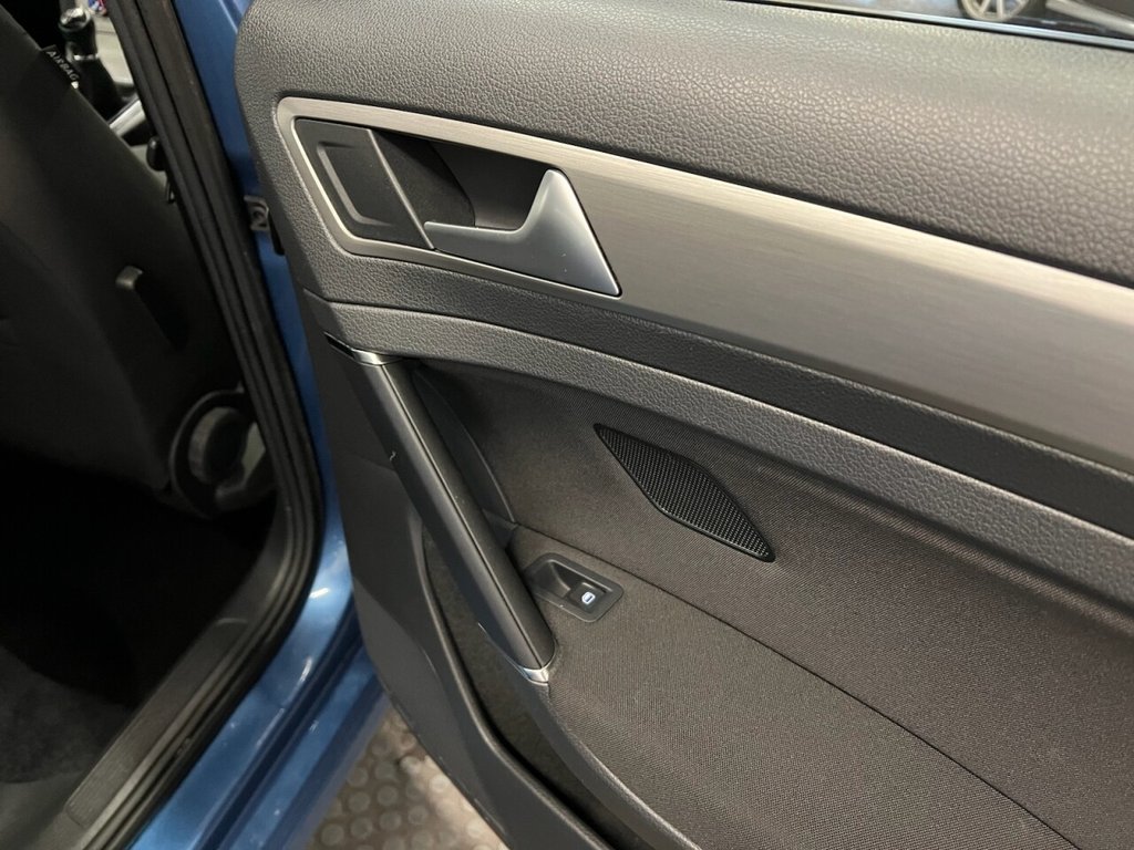 Used Volkswagen Golf 2014 for sale - 76783457: Photo 18