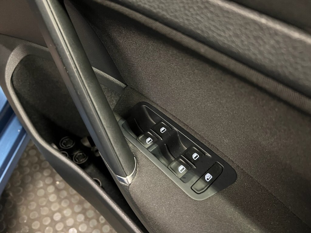 Used Volkswagen Golf 2014 for sale - 76783457: Photo 24