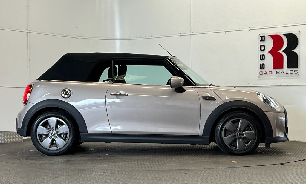 Used MINI Convertible 2022 for sale - 76386679: Photo 11