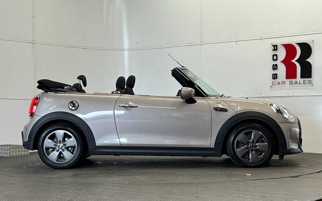 Used MINI Convertible 2022 for sale - 76386679: Photo 2
