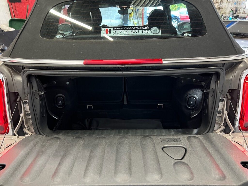 Used MINI Convertible 2022 for sale - 76386679: Photo 23