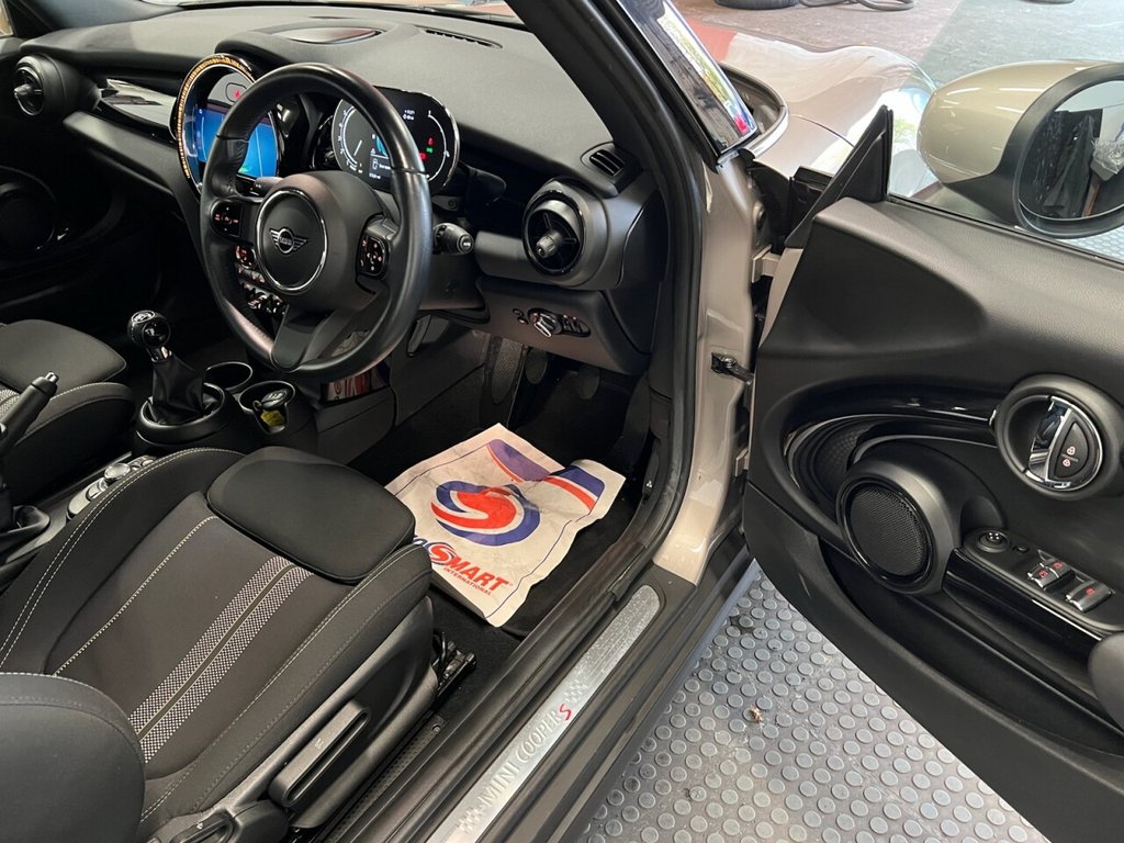 Used MINI Convertible 2022 for sale - 76386679: Photo 26