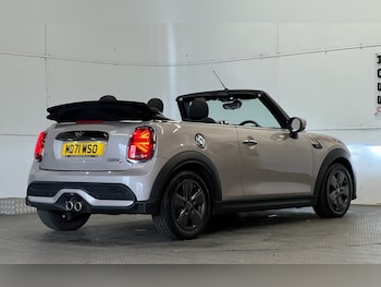 Used MINI Convertible 2022 for sale - 76386679: Photo