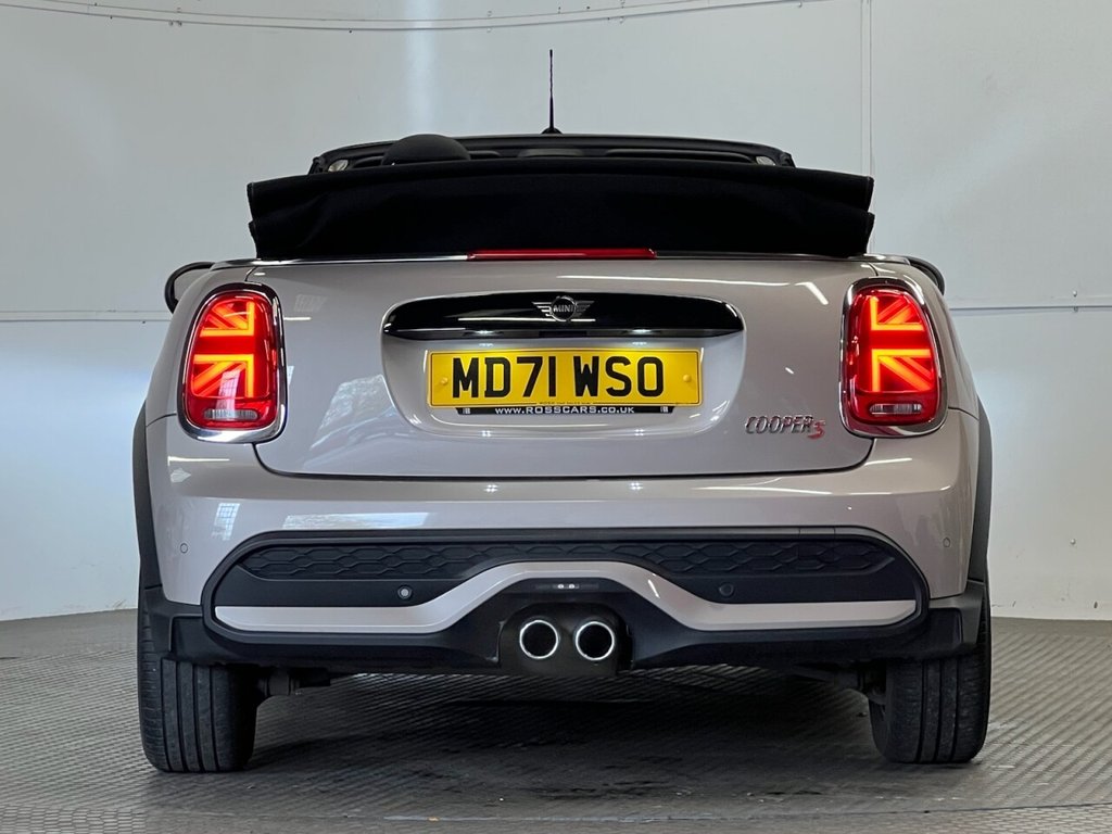 Used MINI Convertible 2022 for sale - 76386679: Photo 4