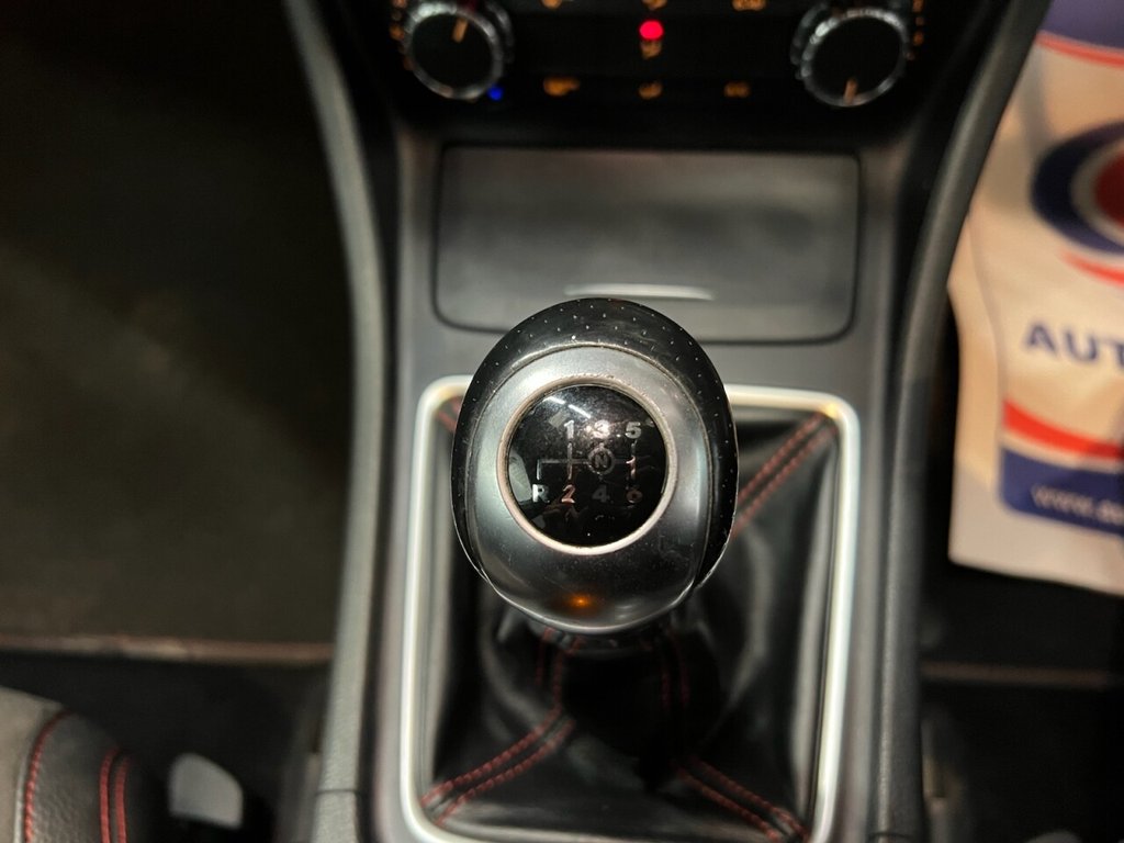 Used Mercedes-Benz A-Class 2015 for sale - 77341760: Photo 28