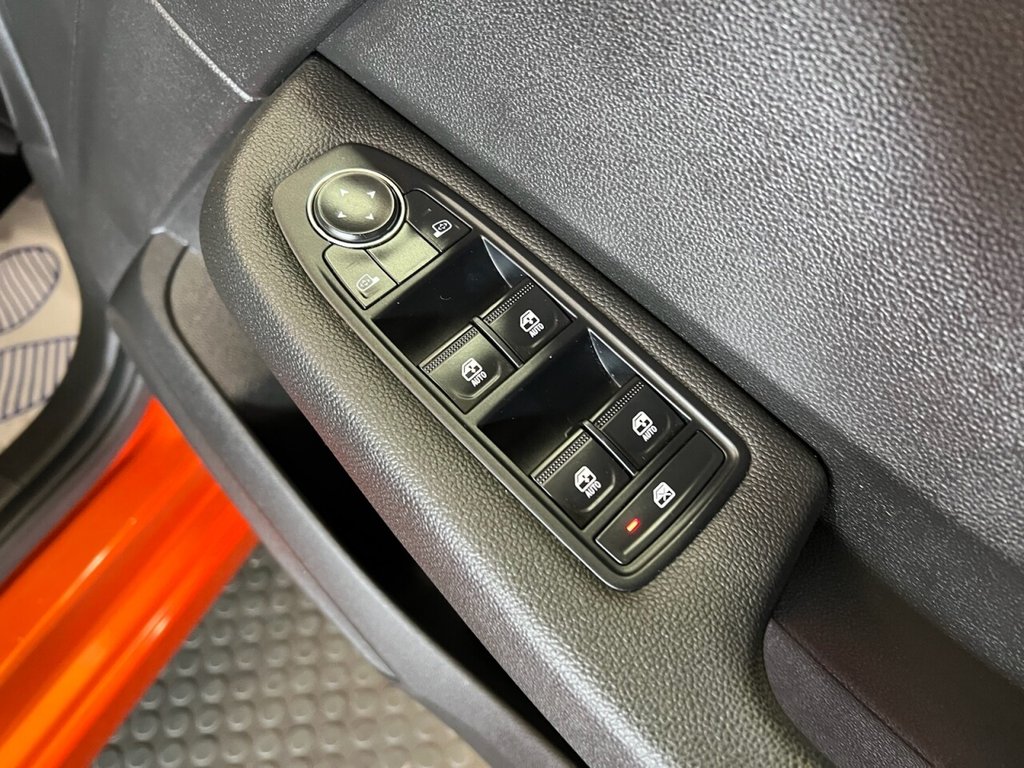 Used Renault Clio 2023 for sale - 78082270: Photo 19