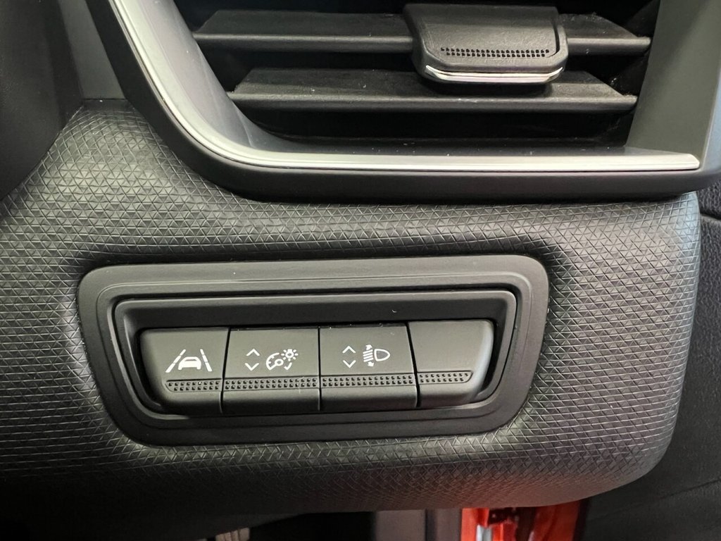 Used Renault Clio 2023 for sale - 78082270: Photo 31