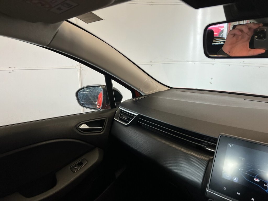 Used Renault Clio 2023 for sale - 78082270: Photo 32