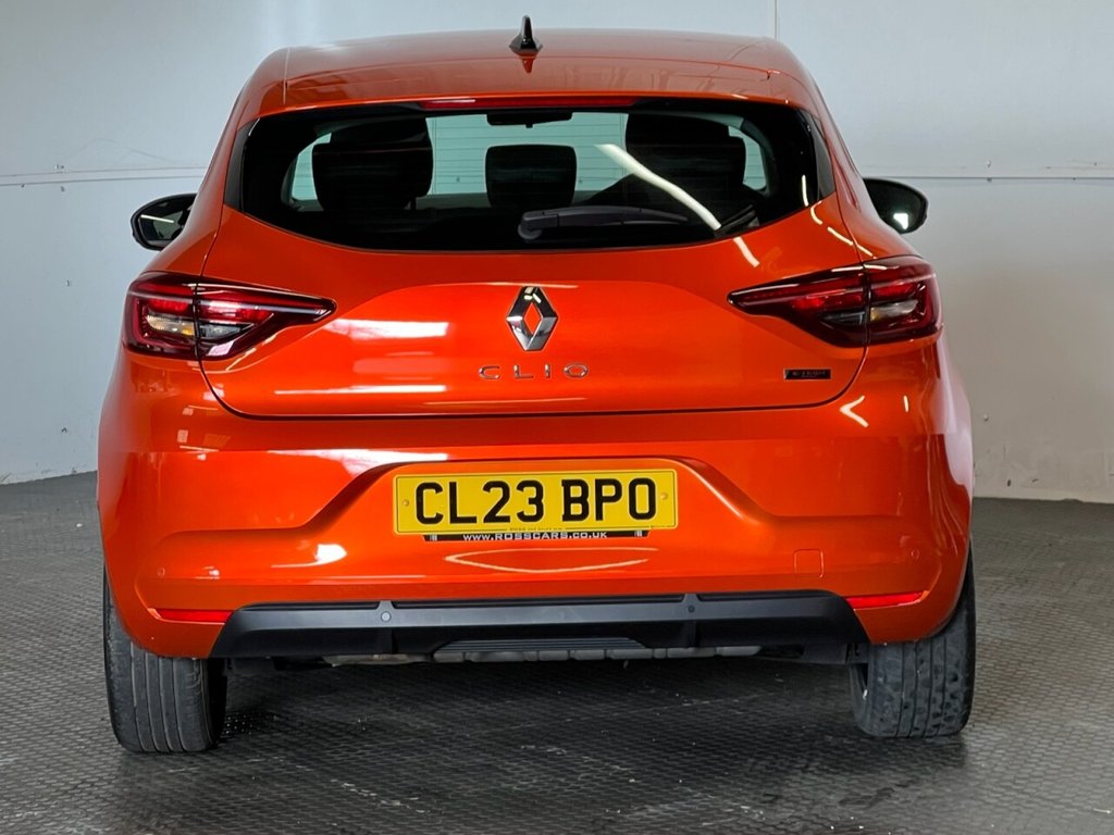 Used Renault Clio 2023 for sale - 78082270: Photo 4