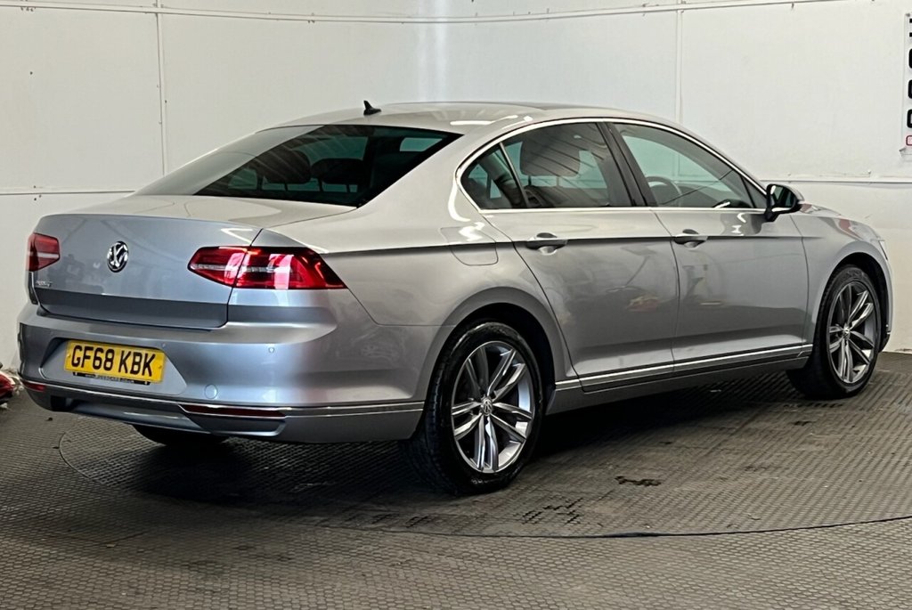 Used Volkswagen Passat 2018 for sale - 77212157: Photo 3