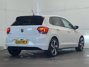 Used Volkswagen Polo 2019 for sale - 77064899: Photo