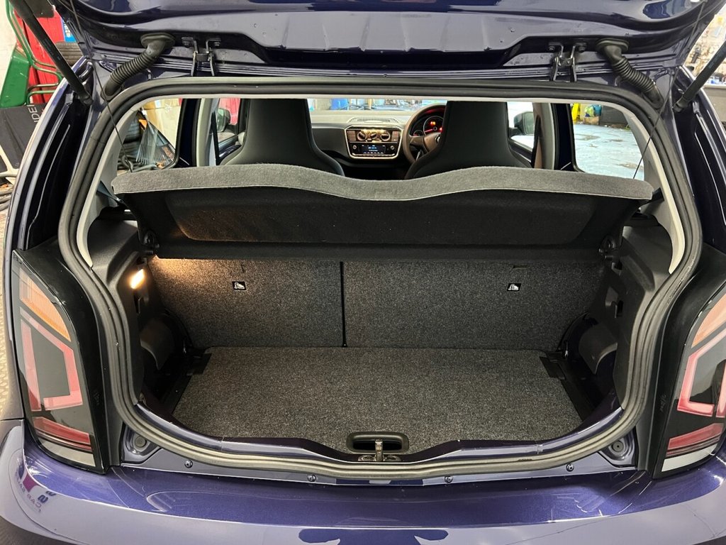 Used Volkswagen up! 2017 for sale - 76535614: Photo 14