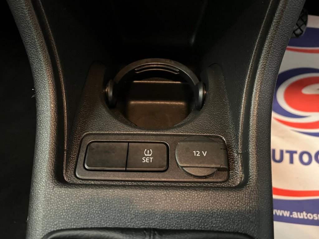 Used Volkswagen up! 2017 for sale - 76535614: Photo 24