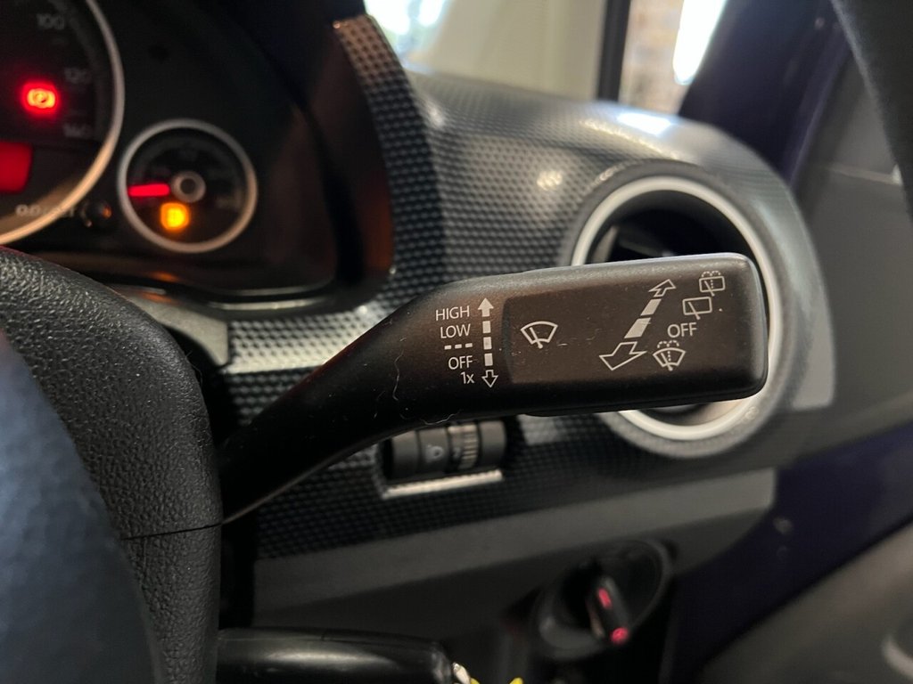 Used Volkswagen up! 2017 for sale - 76535614: Photo 28