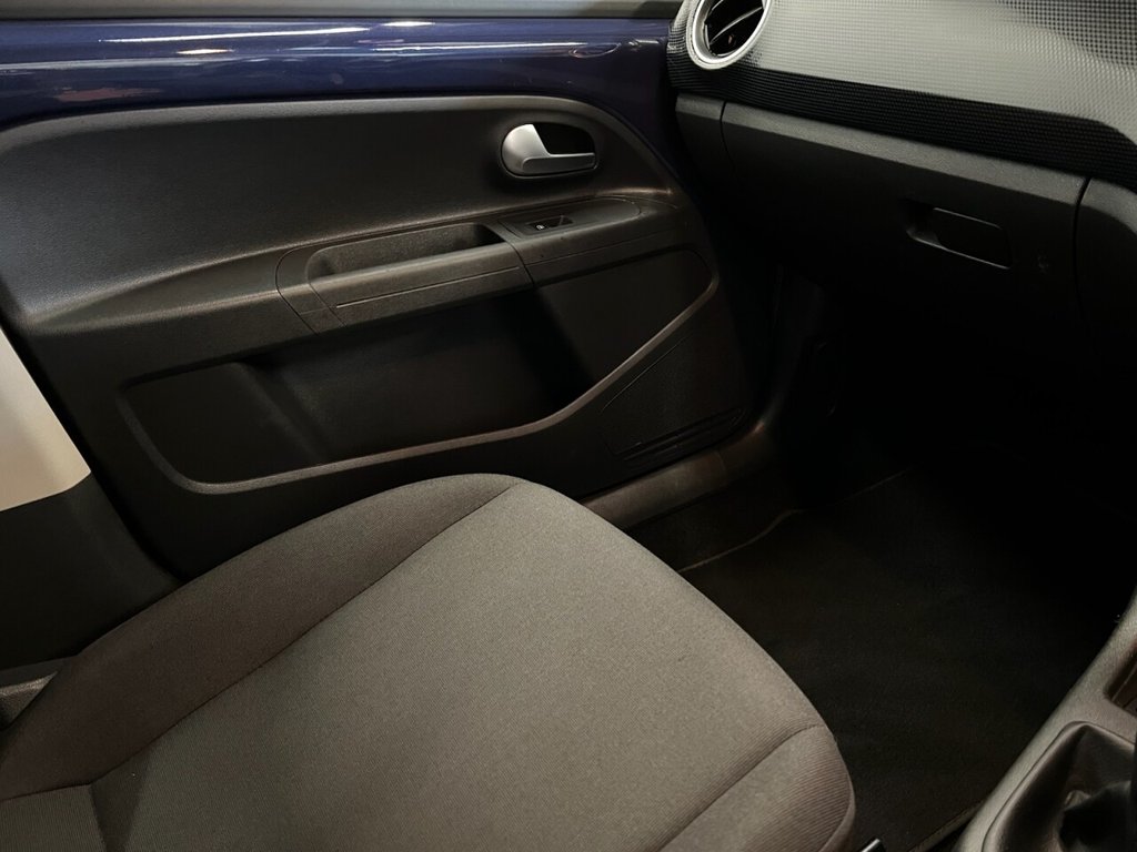 Used Volkswagen up! 2017 for sale - 76535614: Photo 29