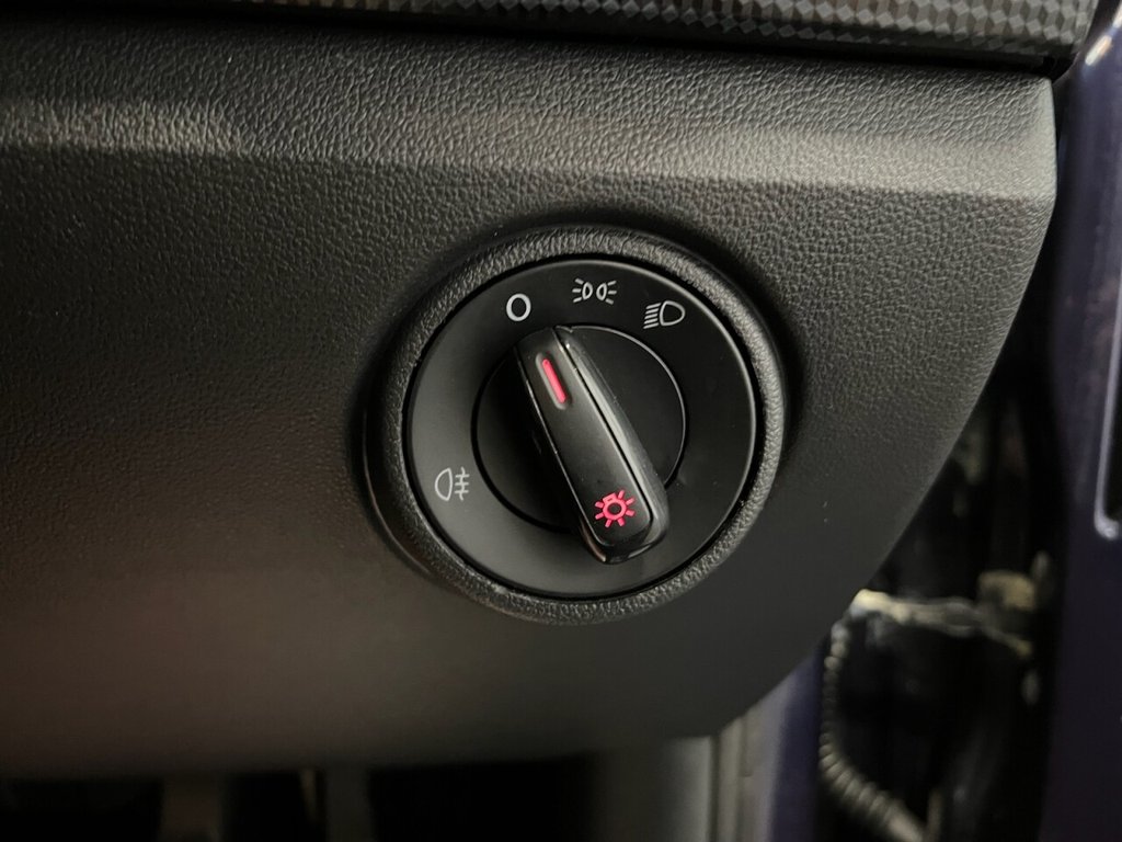 Used Volkswagen up! 2017 for sale - 76535614: Photo 30