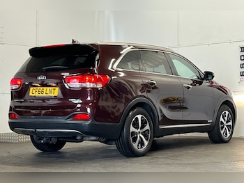 Used Kia Sorento 2017 for sale - 76617870: Photo