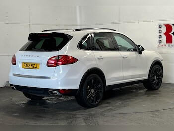 Used Porsche Cayenne 2012 for sale - 77621123: Photo