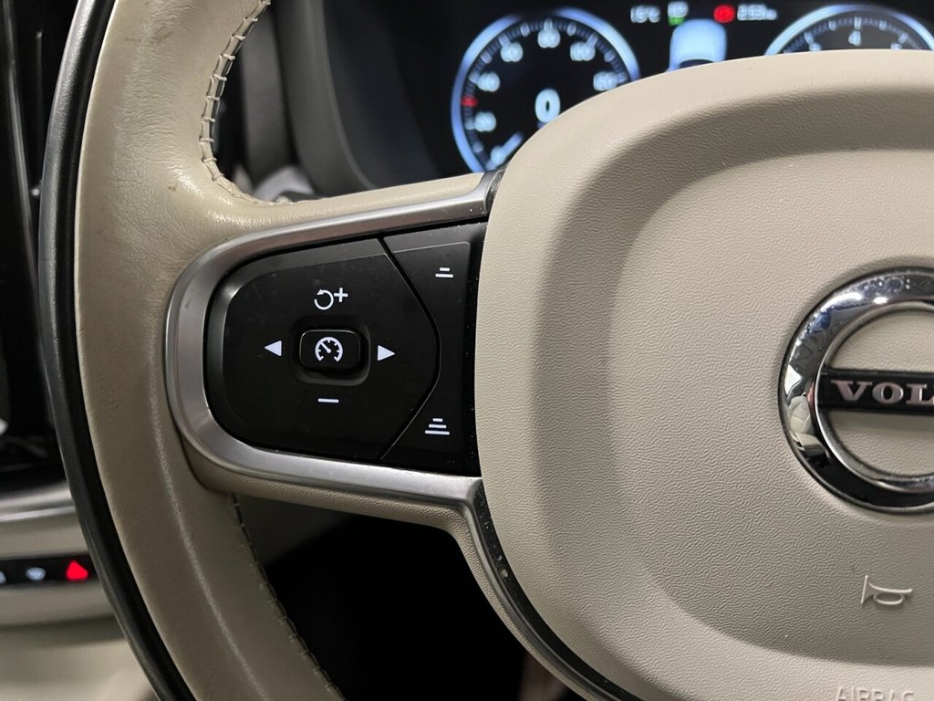 Used Volvo XC60 2019 for sale - 76973077: Photo 37