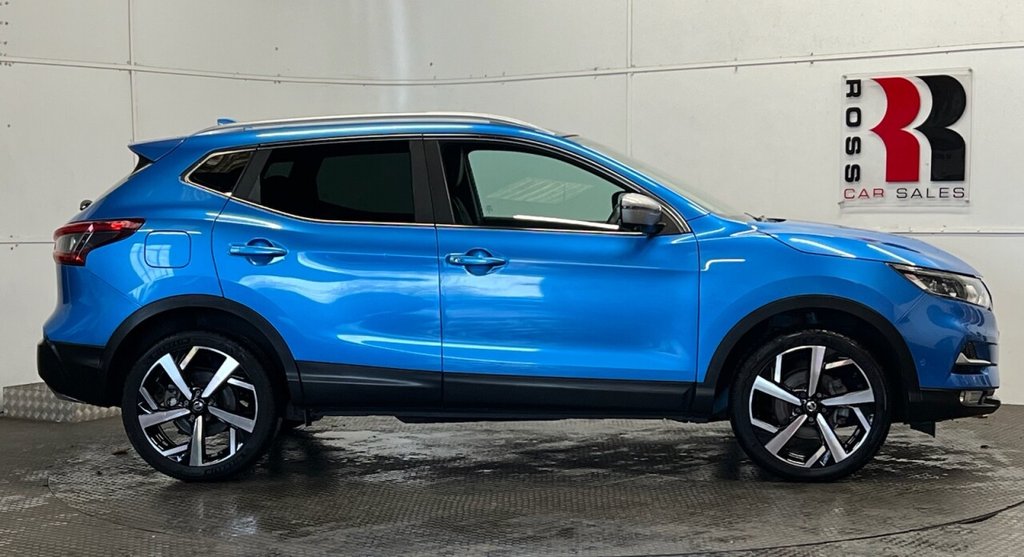 Used Nissan Qashqai 2017 for sale - 76481779: Photo 2