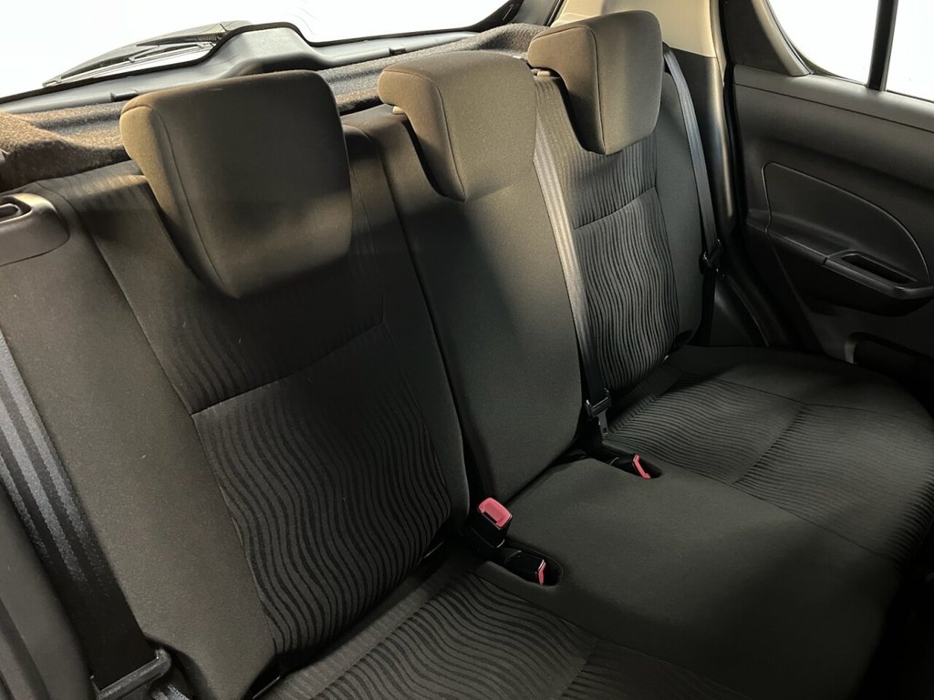 Used Suzuki Swift 2013 for sale - 76604380: Photo 17