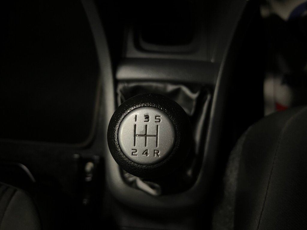 Used Suzuki Swift 2013 for sale - 76604380: Photo 27