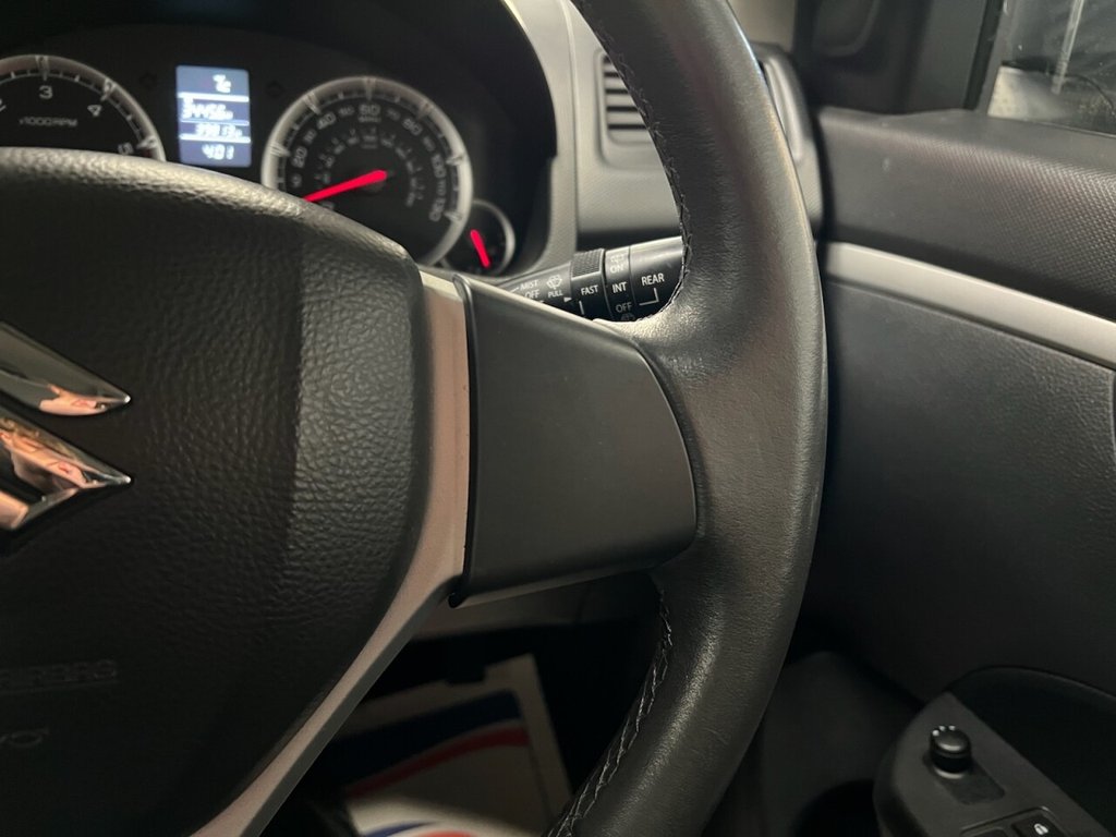 Used Suzuki Swift 2013 for sale - 76604380: Photo 32