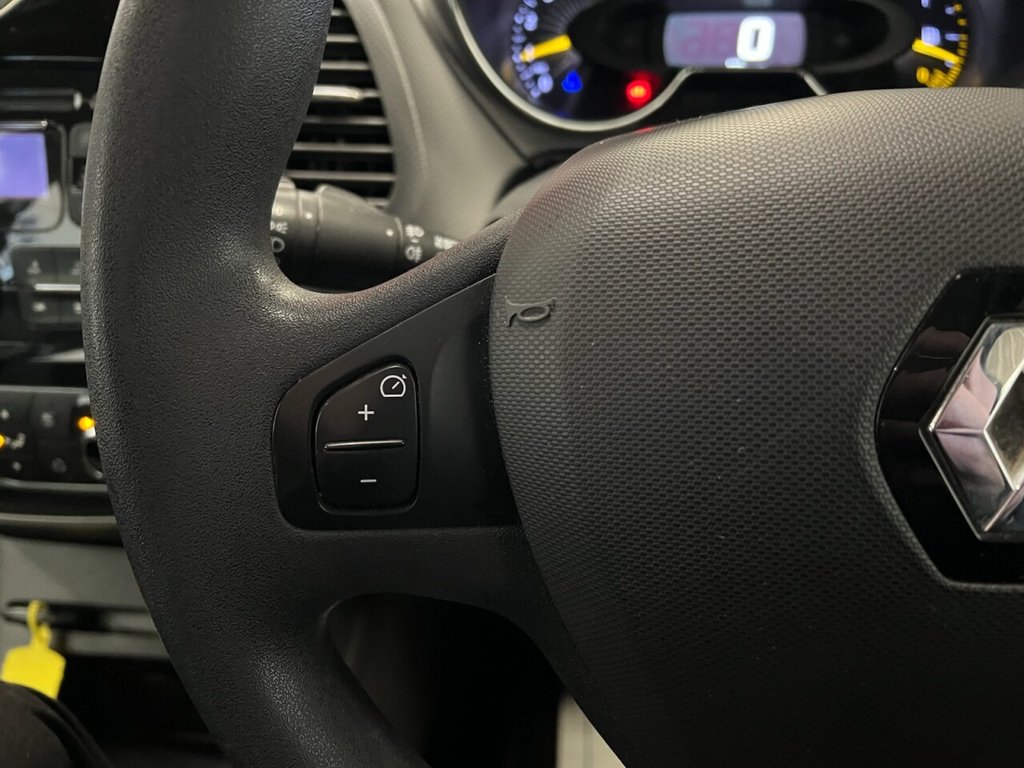 Used Renault Captur 2014 for sale - 76642423: Photo 31